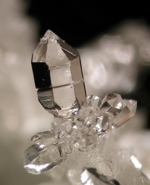 Quartz sceptre - Creuzeval - St Didier sur Beaujeu - Rhône - Creuzeval - sceptre- Pierre Valverde(C).jpg Creuzeval - sceptre- Pierre Valverde(C).jpg