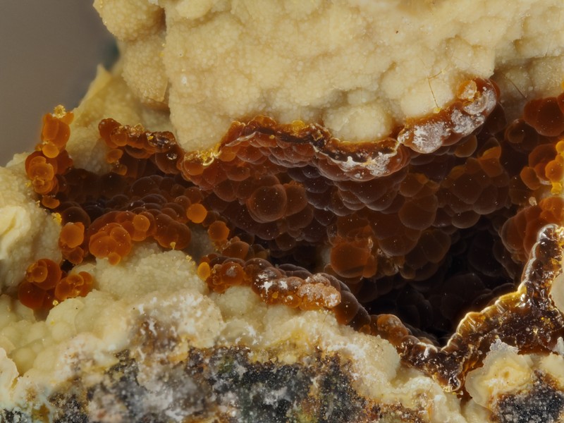 champ 3,4mm cacoxenite arbouet pyrenees atlantiques ch 3.4.jpg