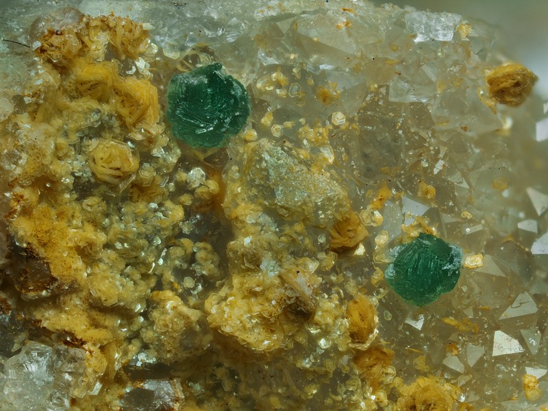 Chalcosiderite Plumbogummite  - Les Montmins - Echassières - Allier