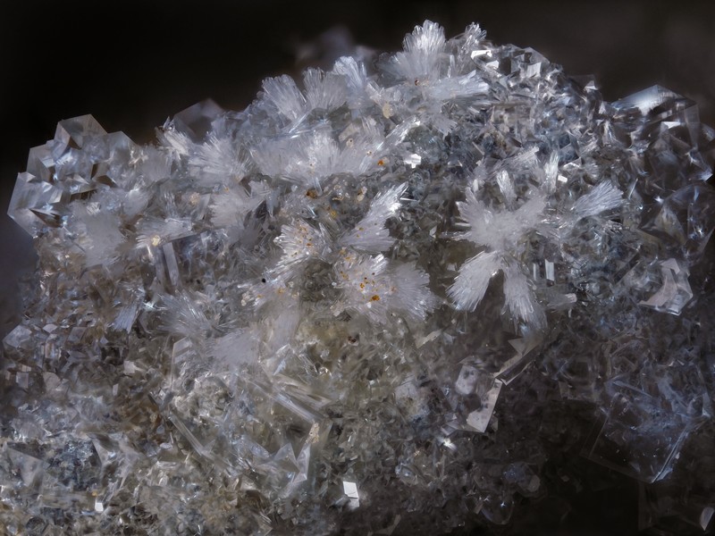 chabazite-Ca offretite la grange ganihl murat cantal  ch2mm.jpg