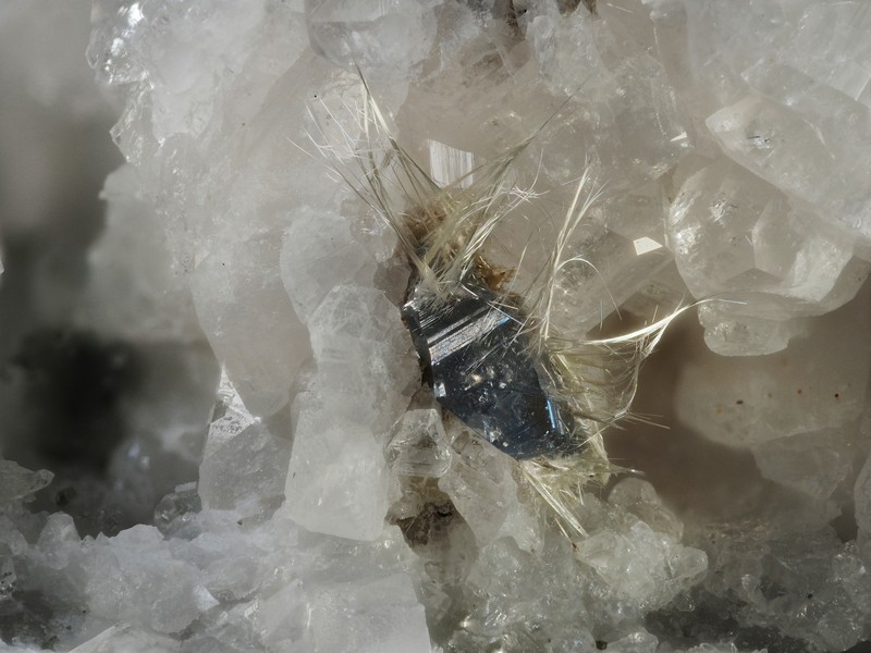 Anatase Rutile - Madone de Fenestre - St-Martin-Vesubie - Alpes Maritimes
