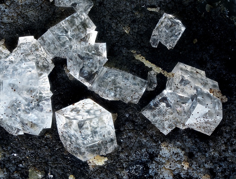 champ 1,5mm Chabazite-Mirabel-Ardèche-champ 1,5.jpg