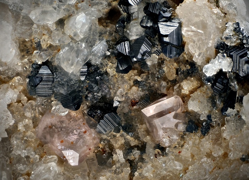 Monazite Anatase - Madone de Fenestre - St-Martin-Vesubie - Alpes-Maritimes