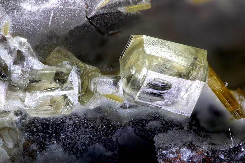 champ 1,75mm Roedderite - Mont Denise - Espaly-Saint-Marcel - Le Puy-en -Velay - Haute -Loire - SL - Champ 1,75mm.jpg