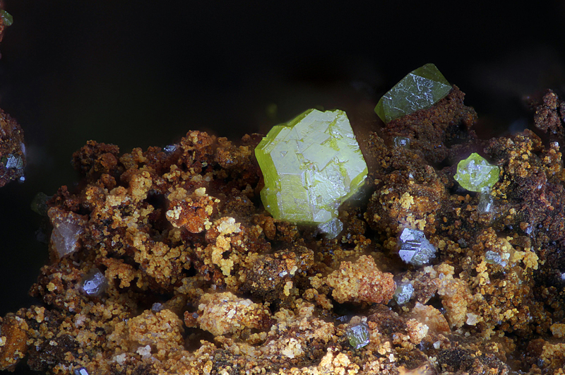 champ 2mm Bromargyrite - Poullaba vein - Locmaria-Berrien - Poullaouen - Châteaulin - Finistère - SL - Champ 2,00mm.jpg