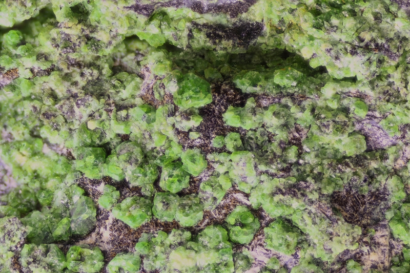 Uvarovite - Mine Anna Madeleine - Mont Dore - Province Sud - Nouvelle-Calédonie