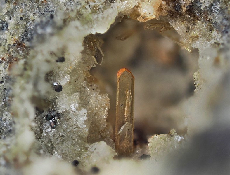 champ 2mm enstatite ch2mm.jpg