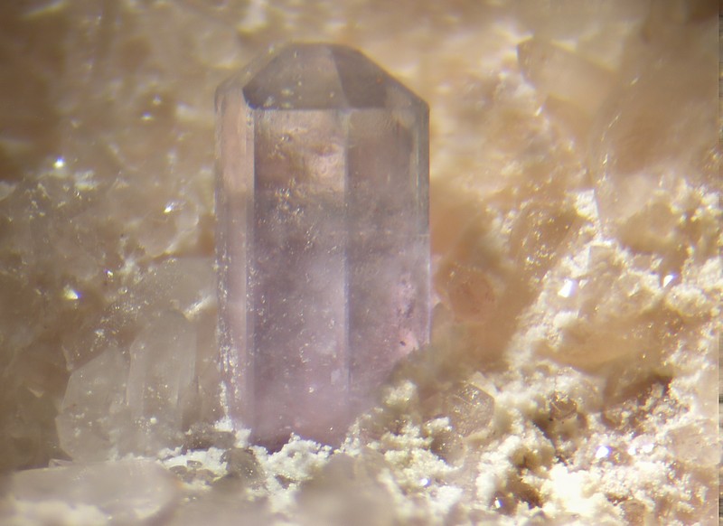 champ 2mm fluorapatite ch-2mm.jpg