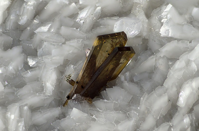  Allanite-(Ce) Dolomite - Trimouns - Luzenac - Ariège