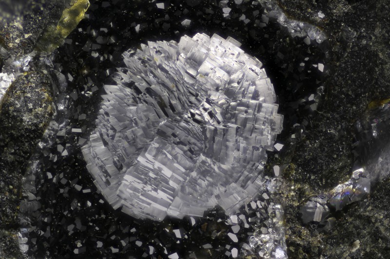 thomsonite 987-41-10            c 3,5mm.jpg
