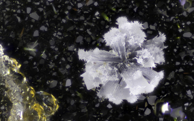 thomsonite 987-41-13            c 1,2mm.jpg
