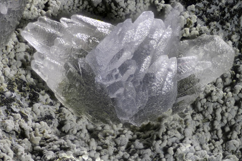 calcite-smectite 987-29-37           cv 6mm.jpg