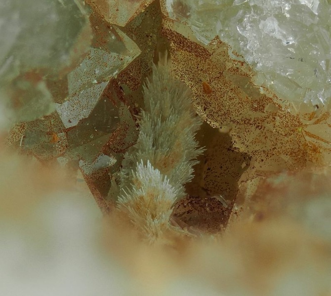 n°134083 - Mimétite -  La Rabasse - Avène - Béziers - Hérault