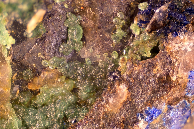 085-429-03 ''Cuprian adamite'' - Hubac de Jourdan (Alpes Maritimes - France) - FOV  - 3.30mm.jpg