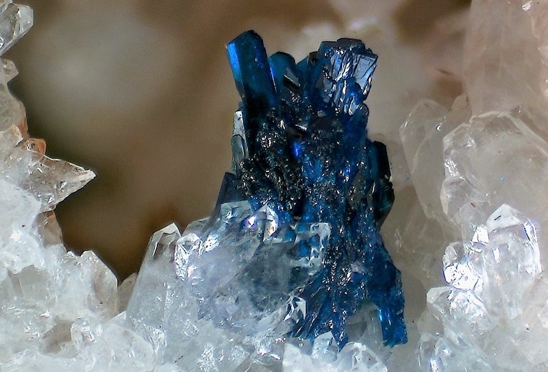 Azurite - Mas-Dieu - Mercoirol - Laval-Pradel- Gard - PB champ 3mm.jpg