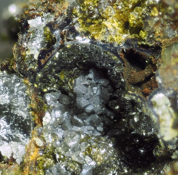 103198 Acanthite MM R.V.-Chp4,2mm-Ph AM.jpg